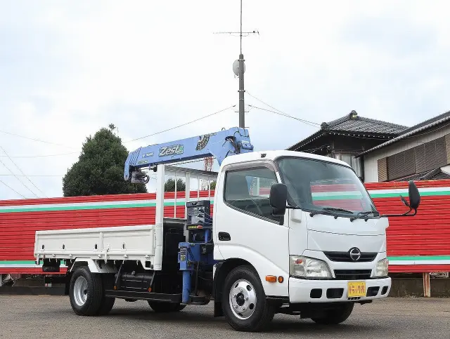 日野 デュトロ SKG-XZU650M(2WD)の写真6