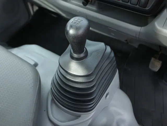 日野 デュトロ SKG-XZU650M(2WD)の写真38