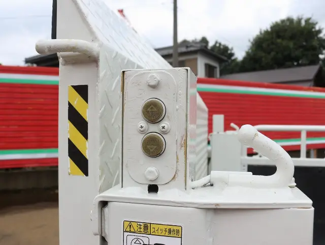 三菱 キャンター TPG-FBA50(2WD)の写真11