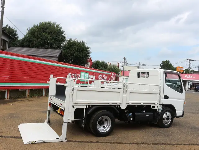 三菱 キャンター TPG-FBA50(2WD)の写真15