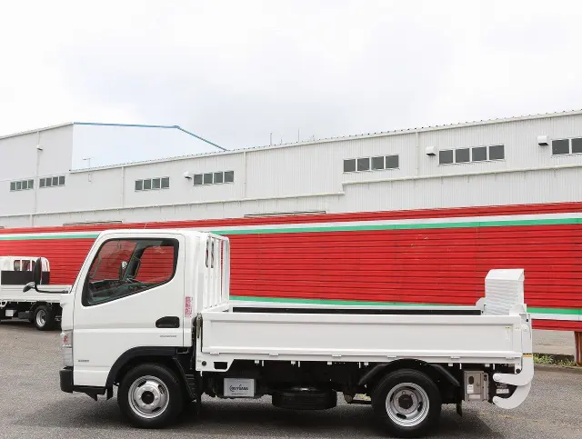 三菱 キャンター TPG-FBA00(2WD)の写真8