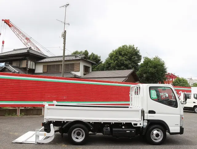三菱 キャンター TPG-FBA00(2WD)の写真13
