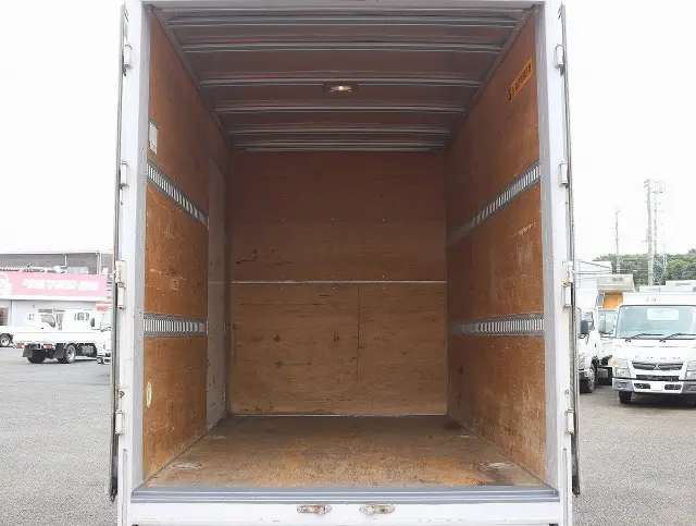 いすゞ エルフ TKG-NLR85AN(2WD)の写真5