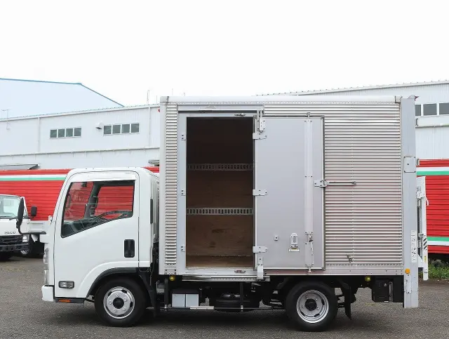 いすゞ エルフ TKG-NLR85AN(2WD)の写真13