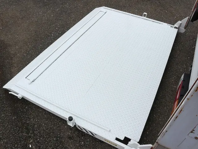 いすゞ エルフ TKG-NLR85AN(2WD)の写真19