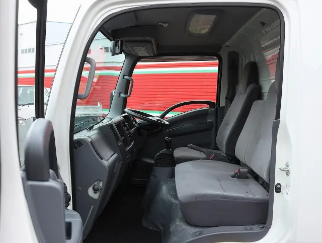 いすゞ エルフ TKG-NLR85AN(2WD)の写真39