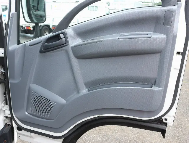 いすゞ エルフ TKG-NLR85AN(2WD)の写真49