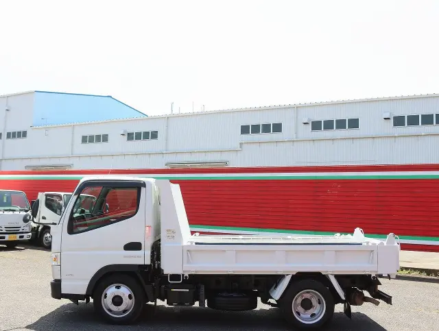 三菱 キャンター TPG-FBA30(2WD)の写真9