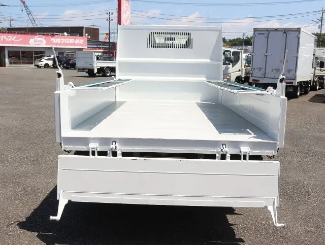 三菱 キャンター TPG-FBA30(2WD)の写真10