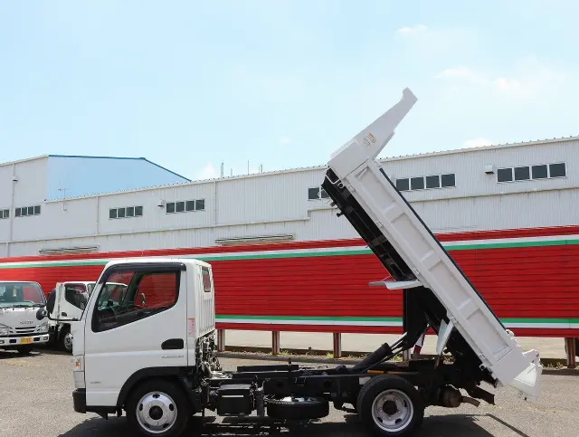 三菱 キャンター TPG-FBA30(2WD)の写真24