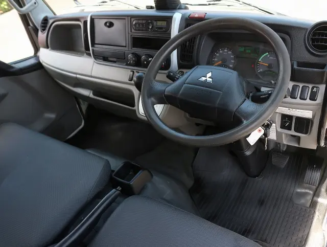 三菱 キャンター TPG-FBA30(2WD)の写真41