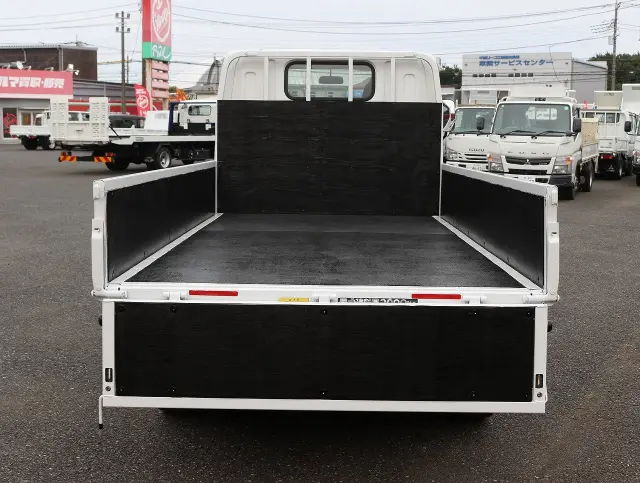 三菱 デリカ TPG-FBA20(2WD)の写真9