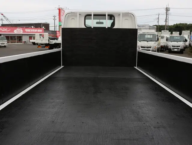 三菱 デリカ TPG-FBA20(2WD)の写真10