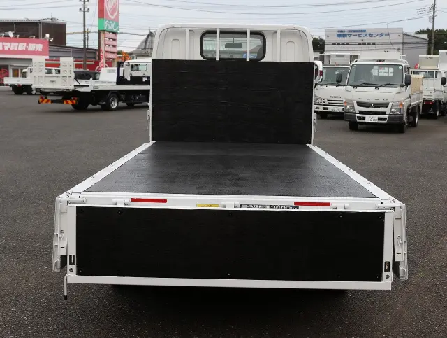 三菱 デリカ TPG-FBA20(2WD)の写真16