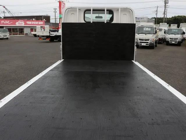 三菱 デリカ TPG-FBA20(2WD)の写真17