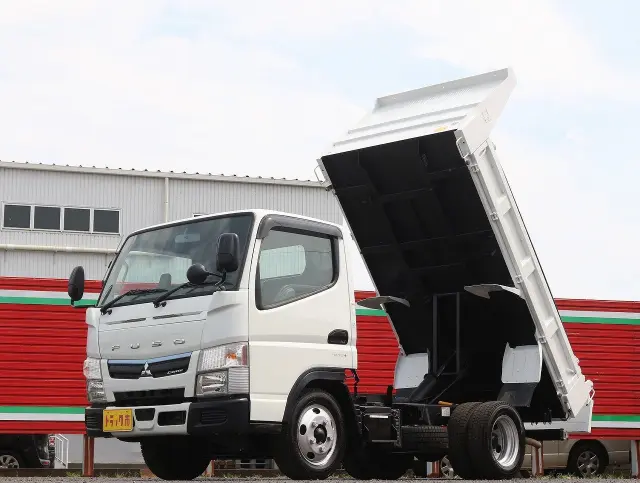 三菱 キャンター 2PG-FBA30(2WD)の写真1