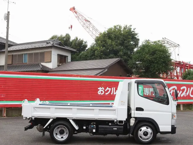 三菱 キャンター 2PG-FBA30(2WD)の写真5