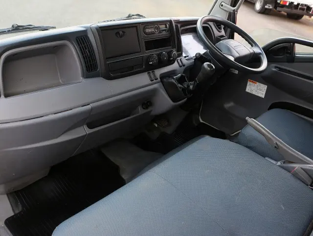 三菱 キャンター TKG-FBA30(2WD)の写真46