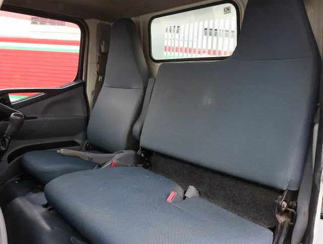 三菱 キャンター TKG-FBA30(2WD)の写真48