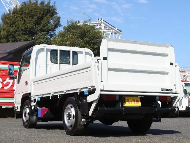 いすゞ エルフ TRG-NHS85A(4WD)の写真7