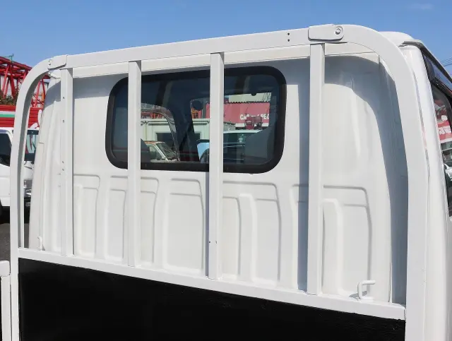 いすゞ エルフ TRG-NHS85A(4WD)の写真19