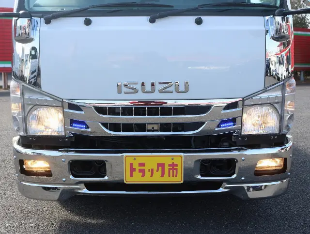 いすゞ エルフ TRG-NHS85A(4WD)の写真21