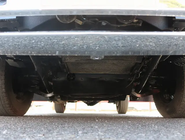 いすゞ エルフ TRG-NHS85A(4WD)の写真24