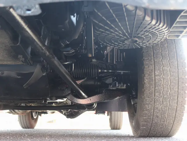 いすゞ エルフ TRG-NHS85A(4WD)の写真26