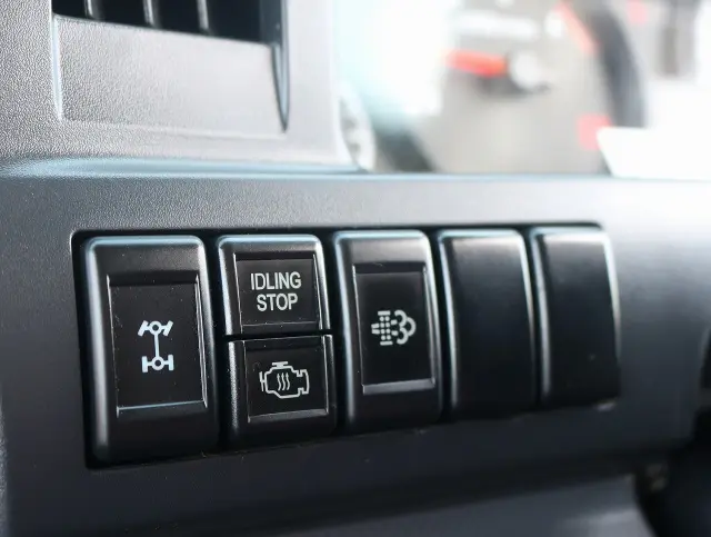 いすゞ エルフ TRG-NHS85A(4WD)の写真41