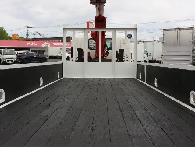 いすゞ エルフ TKG-NMR85ANの写真11