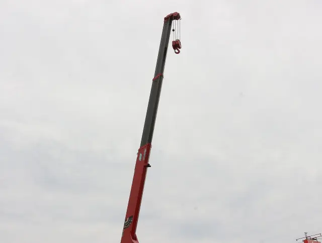 いすゞ エルフ TKG-NMR85ANの写真30