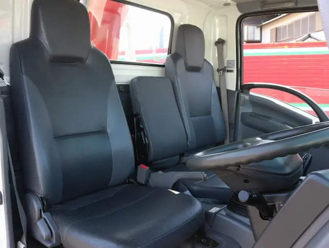 いすゞ エルフ TKG-NMR85ANの写真37