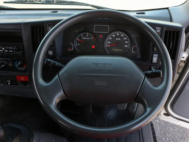 いすゞ エルフ TKG-NMR85ANの写真38