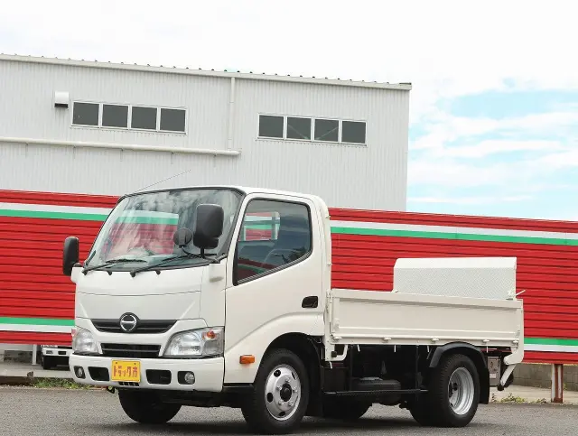 日野 デュトロ SKG-XZU605M(2WD)の写真1