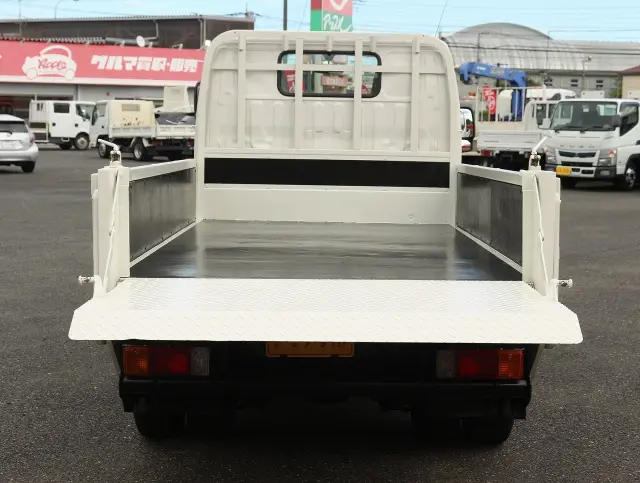 日野 デュトロ SKG-XZU605M(2WD)の写真9