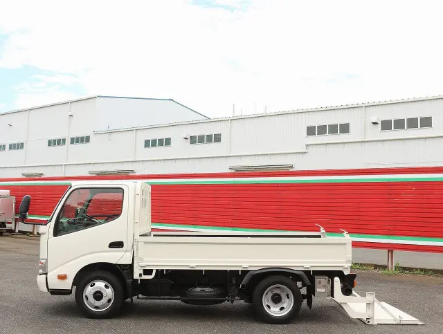 日野 デュトロ SKG-XZU605M(2WD)の写真16