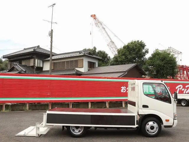 日野 デュトロ SKG-XZU605M(2WD)の写真17