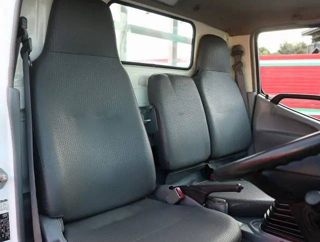 日野 デュトロ SKG-XZU605M(2WD)の写真31