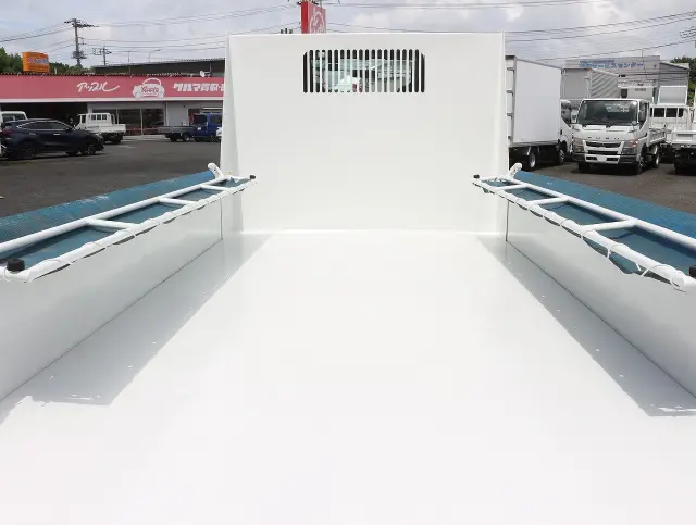 いすゞ エルフ TPG-NKR85AD(2WD)の写真11