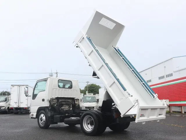 いすゞ エルフ TPG-NKR85AD(2WD)の写真22