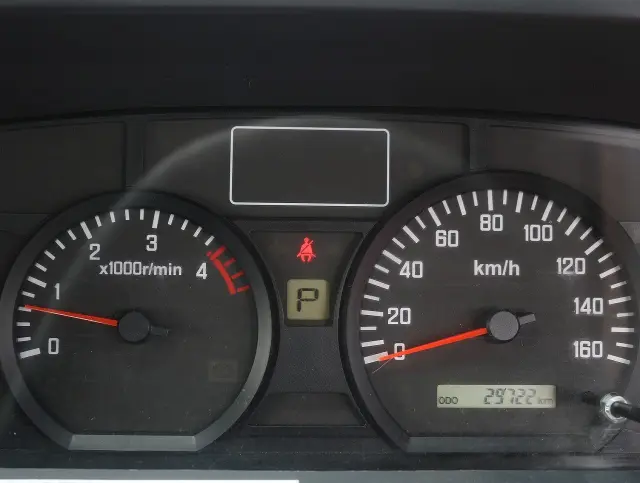 いすゞ エルフ TPG-NKR85AD(2WD)の写真34