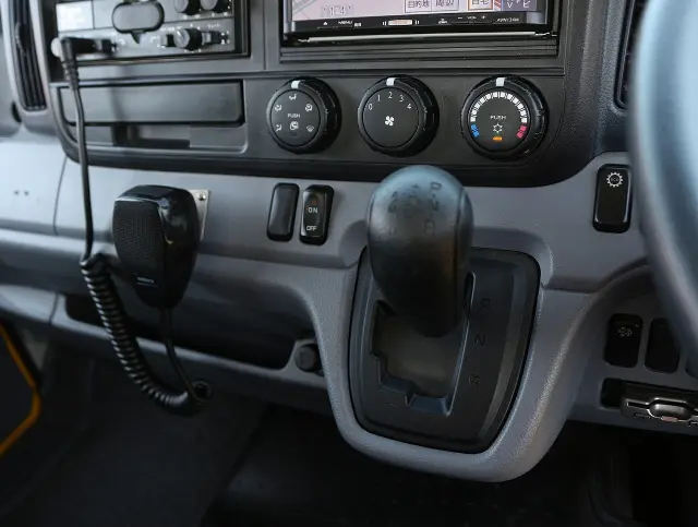 三菱 キャンター TKG-FEA50の写真32