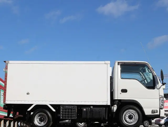 いすゞ エルフ TPG-NHR85AN(2WD)の写真9