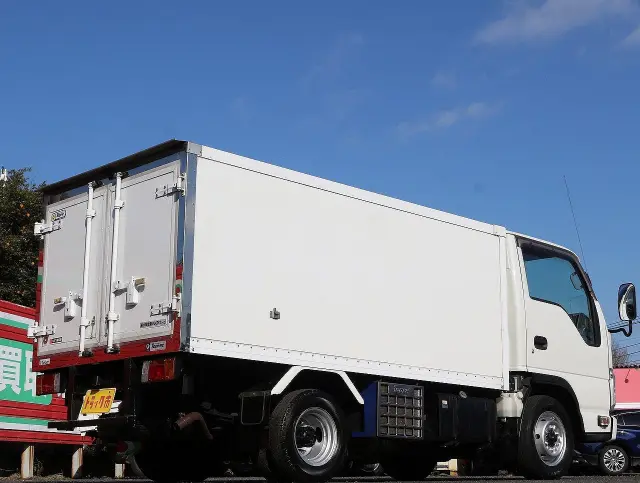 いすゞ エルフ TPG-NHR85AN(2WD)の写真12