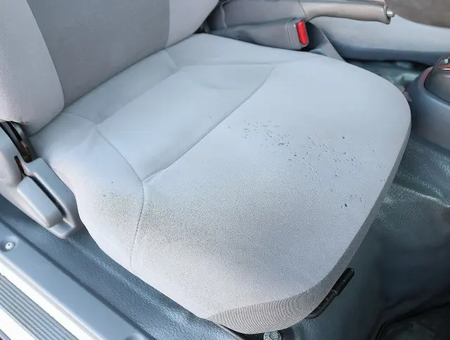 いすゞ エルフ TPG-NHR85AN(2WD)の写真31