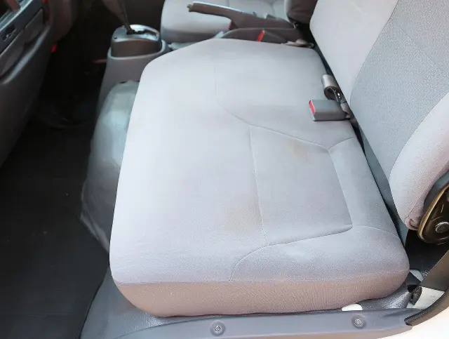 いすゞ エルフ TPG-NHR85AN(2WD)の写真42