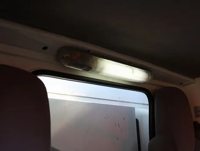 いすゞ エルフ TPG-NHR85AN(2WD)の写真47