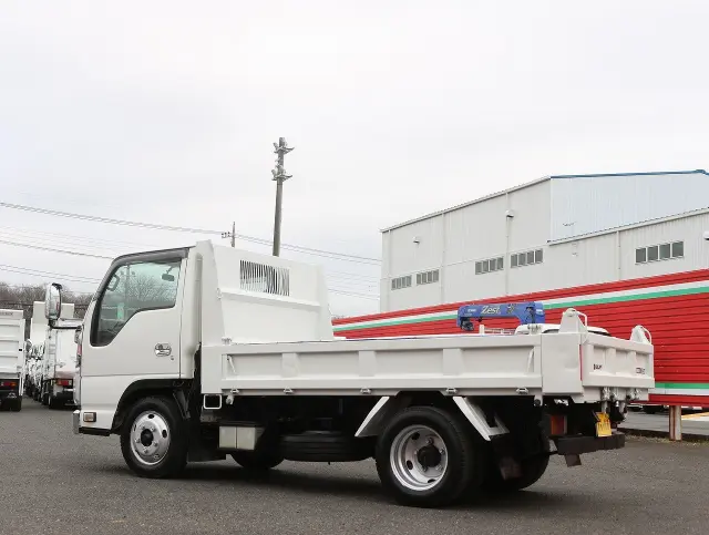 いすゞ エルフ TKG-NJR85AD(2WD)の写真9