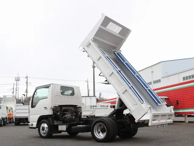 いすゞ エルフ TKG-NJR85AD(2WD)の写真23