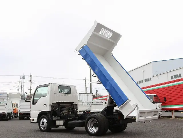 いすゞ エルフ TKG-NJR85AD(2WD)の写真27